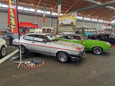 Klassikwelt Bodensee Stand Capri Freaks Bayern 7. - 9. Juni 2024
Classic world Lake Constance stand Capri Freaks Bavaria 7 - 9 June 2024
Le monde du classique Lac de Constance Stand Capri Freaks Bayern 7 - 9 juin 2024